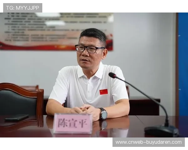 广东队获赛艇男子四人双桨银牌，江苏队夺冠