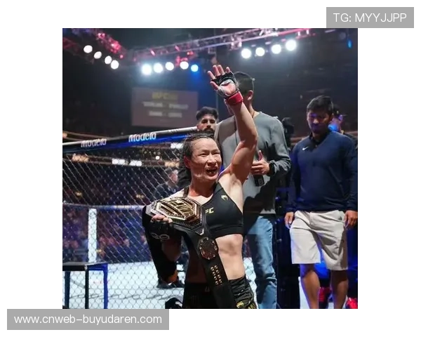 张伟丽谈中国MMA发展:未来将涌现更多“中国德比”,年轻选手需全面发展 张伟丽谈中国MMA发展:未来将涌现更多“中国德比”,年轻选手需全面发展